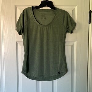 Patagonia Capilene Cool Trail T-Shirt Size XS Green